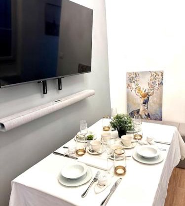 Appt rénové proche Montmartre Gare du Nord et EST