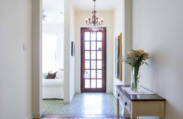 Apt 1 Close to everything block from loiza street