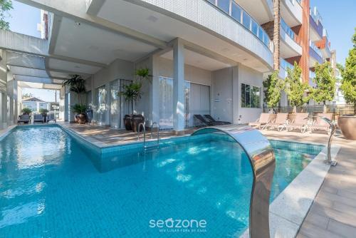 Apt 2Q Moderno 80m da Praia de Mariscal IML0107