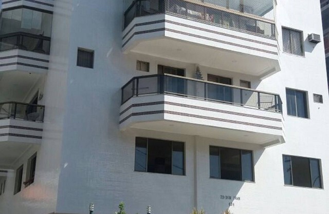 Apt 400 meters from Praia do Forte, with wifi, very well accommodates family.