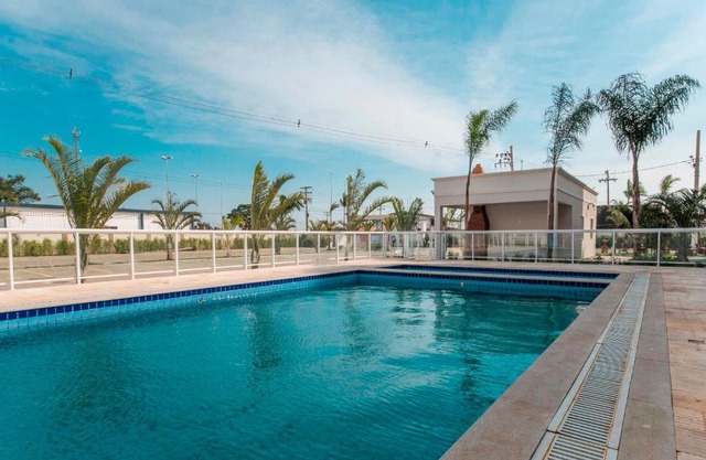 Apt completo-Ar-TV-Portaria 24h-Piscina-Praia