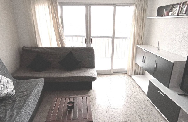 Apt Rincon de Loix, sunny, gardens, swimming pool, parking area, the beach on foot.