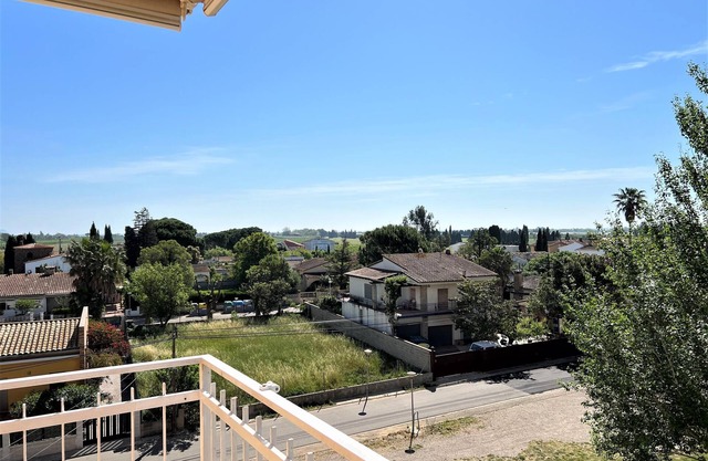 Apt TEmpordà 3C - Communal Pool, Wifi, 20m2 terrace with fantastic views.