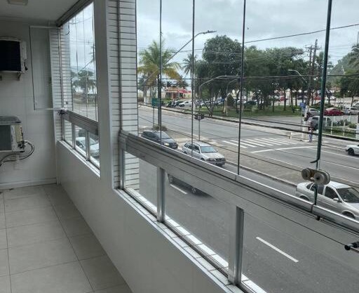 Apto frente Praia Itararé