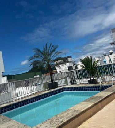Apto - Piscina Privativa