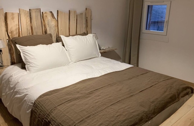 Arbane Apt for 4 to 6 people - 1st floor - garden view