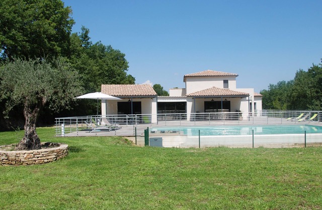 Architect villa, 12x7 infinity pool, near Avignon, Orange, 14 pers.