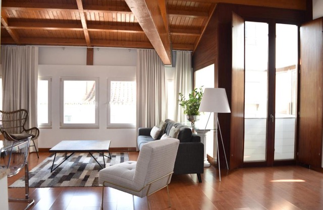 Architect-Designed Loft in a Historic Hilltop Neighborhood