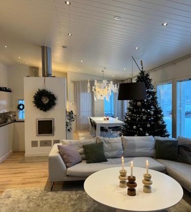 Arctic Circle Home for Winter Holiday