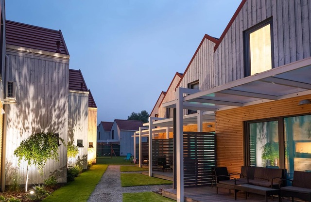 Are you dreaming of a vacation in a child-friendly vacation home with wellness facilities? In this v