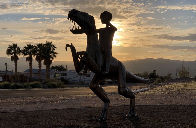 Area 51 Annex - Alien Lake Escape - - Minutes from the River/Casinos/Lake!