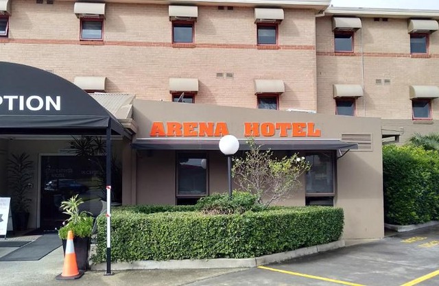 Arena Hotel (formerly Sleep Express Motel)