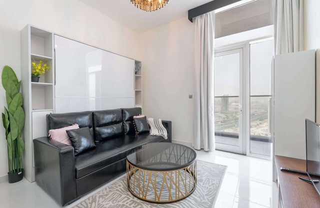 Arjan Apartment that sleeps 4 with Awesome Views!