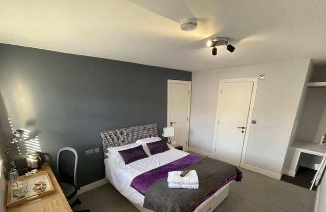 Arlan House, Superb Basingstoke Hotel - Room 09