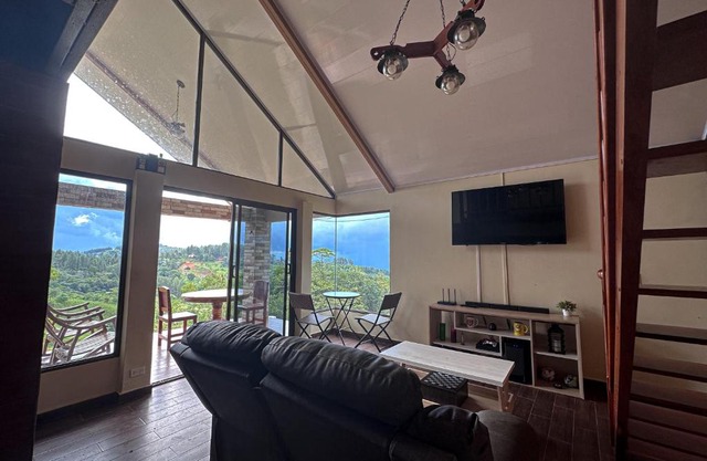 Arrue's Mountain Retreat
