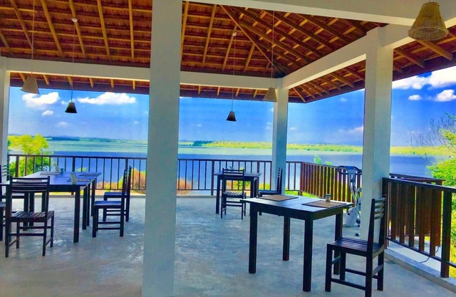 Ashansa Lagoon Resort