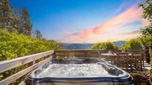 Asher by AvantStay Mountain Escape PoolSpa