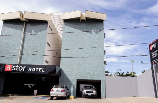 Astor Hotel