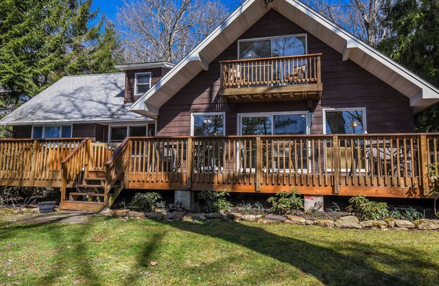 At Ease | Lakefront with Hot Tub & Private Dock!