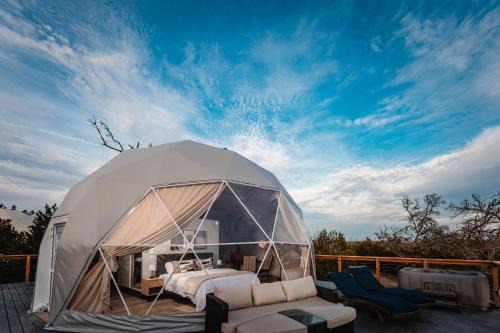 Athena Dome Romantic Stars Hottub Wineries Secluded