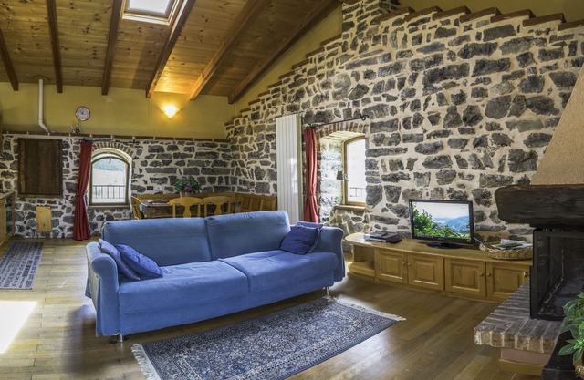 Attic lake view in the castle, apartment Cielo