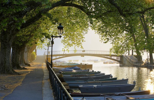 atypical charming apartment of 55 m2 in the heart of the old town!