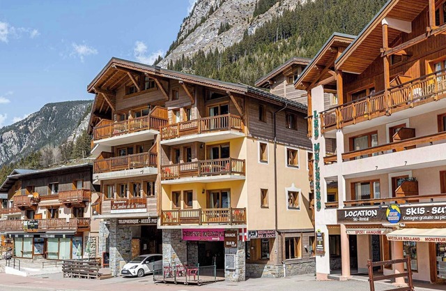 Au pied des pistes ! Appartement cosy + Parking