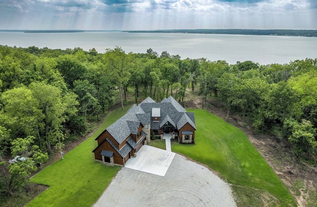 August Specials! New Monkey Island Modern Lodge Retreat w/Hot Tub!