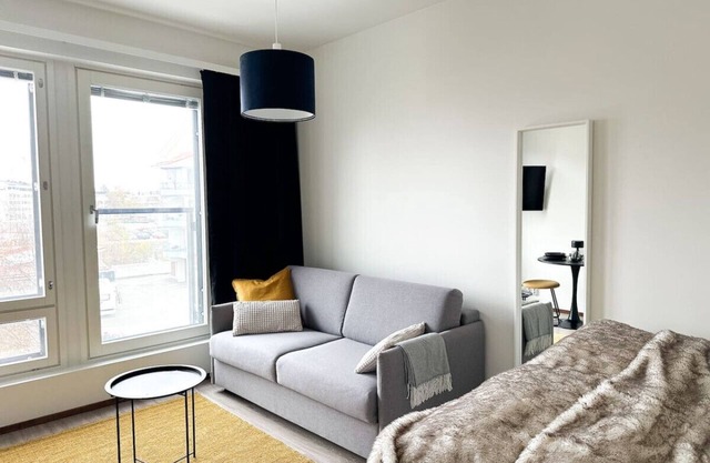 Aurora Central Suite II by BookLapland