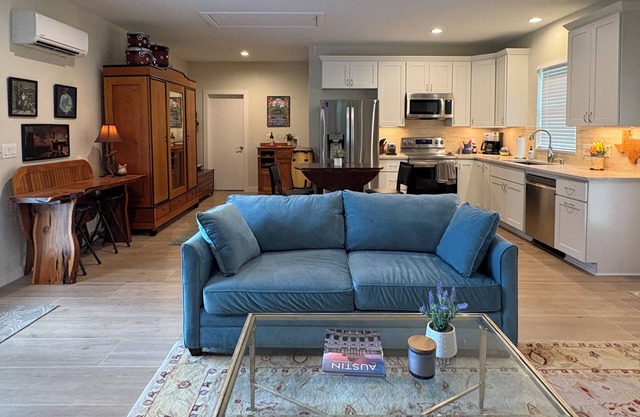 Austin Groove Studio - Private Casita with a Music Vibe