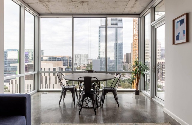 Austin Incredible 2BD 2BA 2nd Street District Apartment