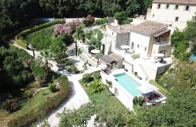 Authentic 16th century mill in the heart of Provence