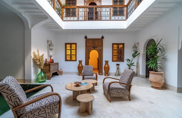 Authentic 5-bedroom Riad with swimming pool in the heart of Marrakech's Medina