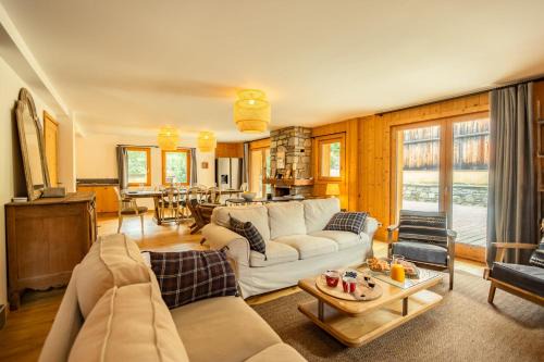 Authentic and Spacious Chalet in Méribel 5 Bedrooms
