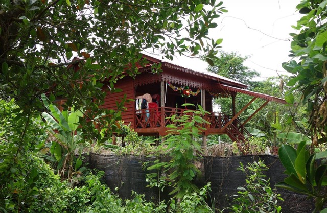 Authentic Cambodian Angkor Cottage
