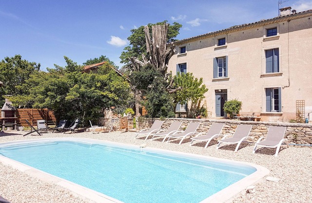 AUTHENTIC HOUSE PRIVATE SWIMMING POOL - Off-season sliding-scale rates - Contact us
