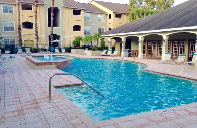 Avalon at Clearwater-Ground Floor Beach Getaway