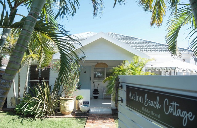 Avalon Beach Cottage, private, 100m to the beach.