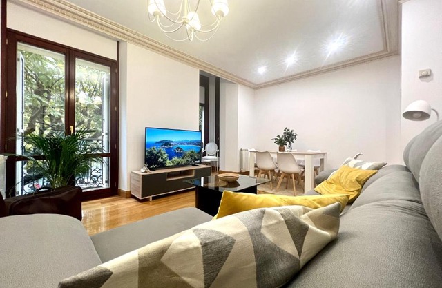 Avenida 12 apartment