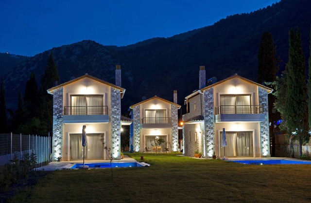 Avesta Private Villas