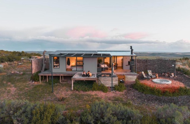 Aviary Hills Luxury Hideaway