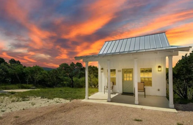 "Avita"- Madrona Ranch -Views for Miles -30 Acres