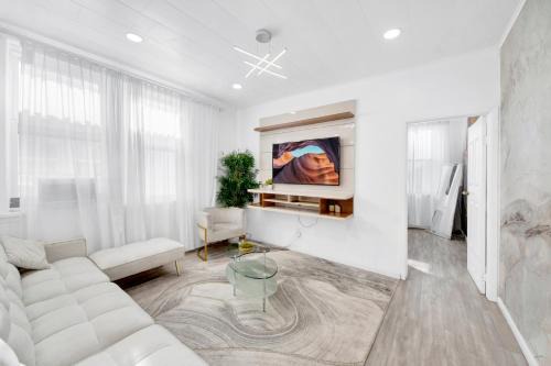 Award Winning Home with Close Transportation