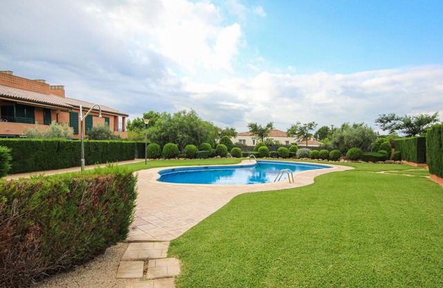Awesome apartment in L'Ametlla de Mar