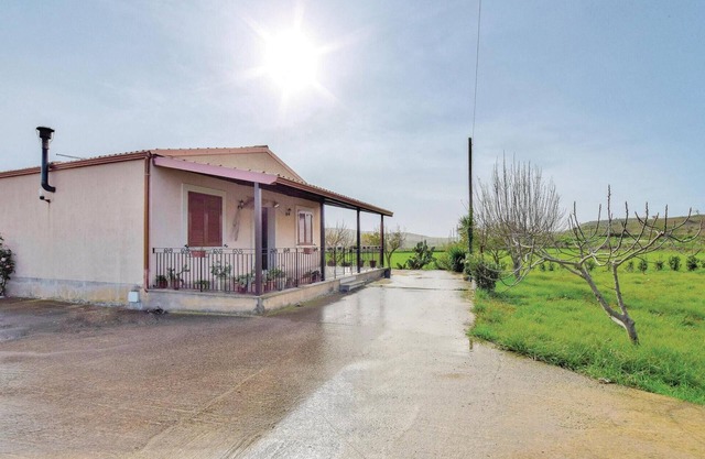 Awesome home in Giarratana (RG)