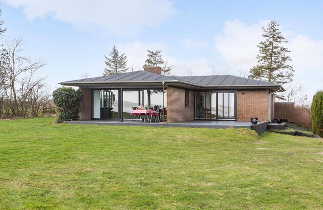 Awesome home in Roslev with kitchen