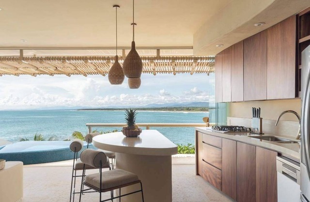 Awesome Sofia 7 Suite Ocean Views