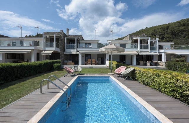 Azapiko Meggy Beachfront Villa by Luxlikehome
