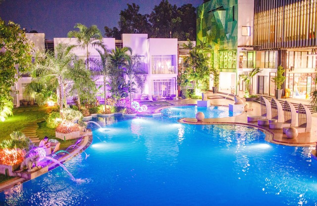 Aziza Paradise Hotel