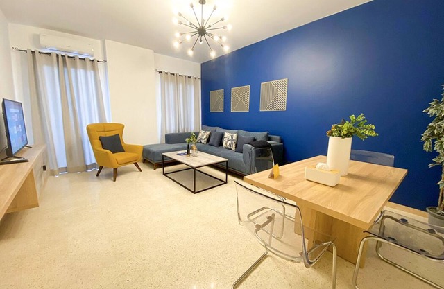 Azzurra, 2-bedroom apartment with a tiny terrace